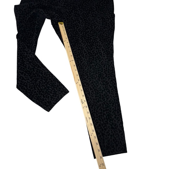 Old Navy High Rise Stevie Black Velvet Leopard Print Women's Pants Casual XL - Picture 13 of 14